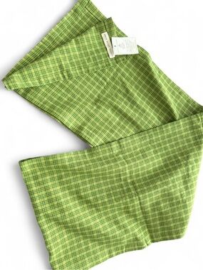 Heather Taylor Home Green Table Runner